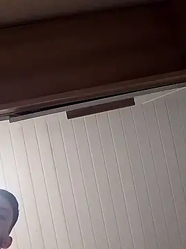 Adee21e online show from November 2025 07:30:02 PM