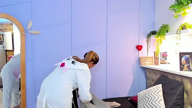 Georgina-coule online show from March 2025 12:22:01 PM