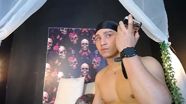 francesco evan online show from January 2025 02:45:01 PM