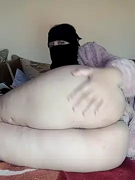 Snapshot of eylimeme chatting on January 2025 08:31:01 AM eylimeme online show from January 2025 08:31:01 AM