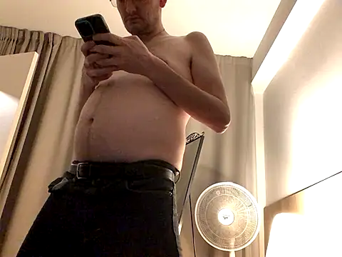 Hebrewhammers42 online show from December 2025 07:42:02 PM