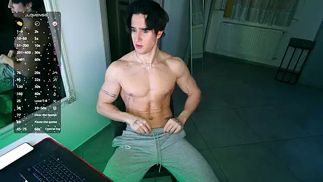 ChristianLevine  online show from February 2026 06:14:01 PM