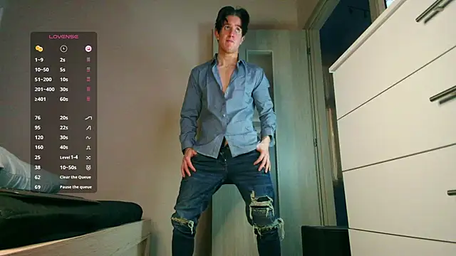 ChristianLevine  online show from April 2026 08:13:02 PM