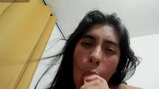 miss eylens online show from May 2026 08:33:02 AM