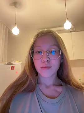 Snapshot of Eva_Weyne chatting on January 2025 06:45:02 PM Eva Weyne online show from January 2025 06:45:02 PM