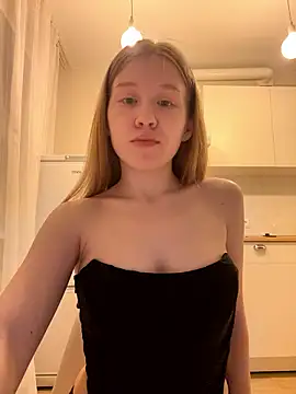 Snapshot of Eva_Weyne chatting on January 2026 08:00:01 PM Eva Weyne online show from January 2026 08:00:01 PM