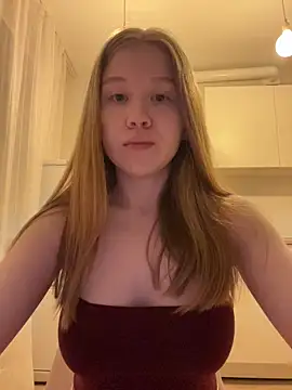 Snapshot of Eva_Weyne chatting on February 2026 09:33:02 PM Eva Weyne online show from February 2026 09:33:02 PM