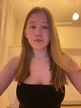 Snapshot of Eva_Weyne chatting on February 2026 05:33:01 PM Eva Weyne online show from February 2026 05:33:01 PM