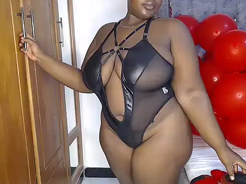 Snapshot of chococreamie chatting on February 2025 09:08:02 PM chococreamie online show from February 2025 09:08:02 PM