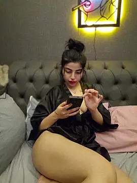 Snapshot of Esmertarcinim chatting on April 2026 06:21:01 PM Esmertarcinim online show from April 2026 06:21:01 PM