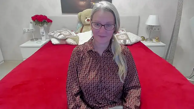 Snapshot of irinamaux chatting on March 2025 10:29:01 AM irinamaux online show from March 2025 10:29:01 AM