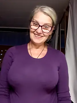 Snapshot of irinamaux chatting on September 2025 05:00:01 AM irinamaux online show from September 2025 05:00:01 AM