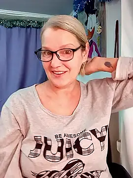 irinamaux online show from January 2026 12:57:01 AM