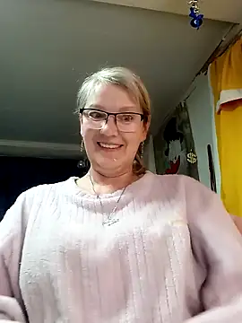 irinamaux online show from April 2026 01:01:01 AM