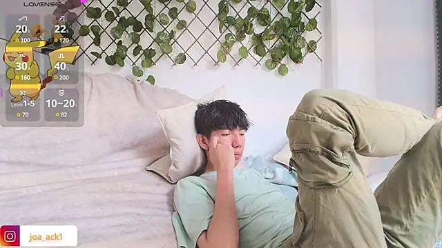 Snapshot of Levii_Ackermann chatting on February 2025 07:49:01 PM Levii Ackermann online show from February 2025 07:49:01 PM