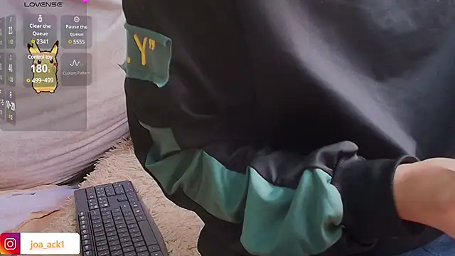 Snapshot of Levii_Ackermann chatting on February 2025 03:18:02 PM Levii Ackermann online show from February 2025 03:18:02 PM