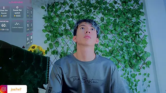 Snapshot of Levii_Ackermann chatting on November 2025 05:34:02 PM Levii Ackermann online show from November 2025 05:34:02 PM