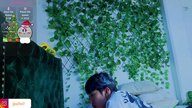 Snapshot of Levii_Ackermann chatting on December 2025 07:54:02 PM Levii Ackermann online show from December 2025 07:54:02 PM