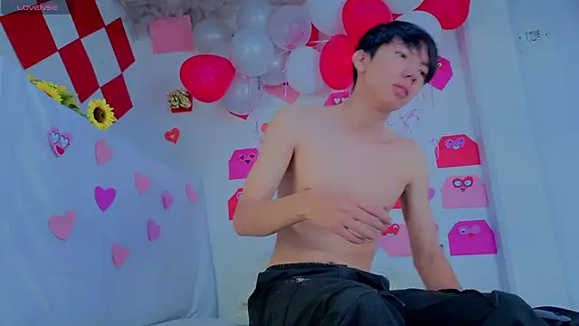 Snapshot of Levii_Ackermann chatting on February 2026 02:35:01 PM Levii Ackermann online show from February 2026 02:35:01 PM