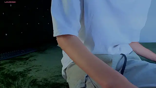 Snapshot of Levii_Ackermann chatting on February 2026 01:55:01 PM Levii Ackermann online show from February 2026 01:55:01 PM