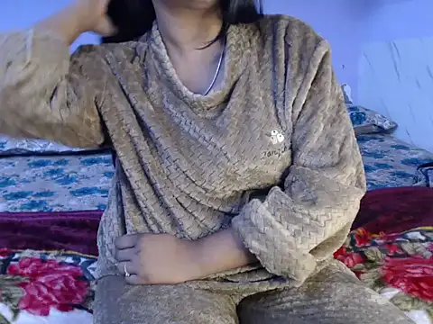 Freya nia online show from December 2024 03:37:02 PM