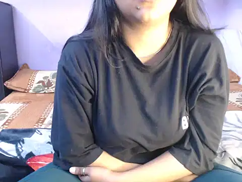 Freya nia online show from December 2024 01:07:02 PM