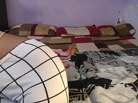 Freya nia online show from January 2025 08:41:01 AM