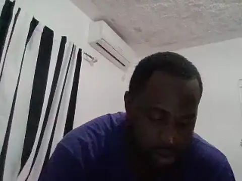 Snapshot of Bighood_T chatting on December 2024 02:37:02 AM Bighood T online show from December 2024 02:37:02 AM