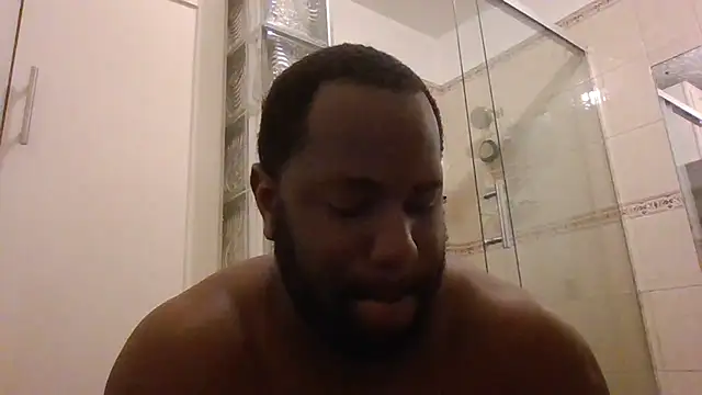 Snapshot of Bighood_T chatting on September 2025 03:08:02 AM Bighood T online show from September 2025 03:08:02 AM