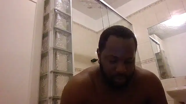 Snapshot of Bighood_T chatting on October 2025 02:22:02 AM Bighood T online show from October 2025 02:22:02 AM