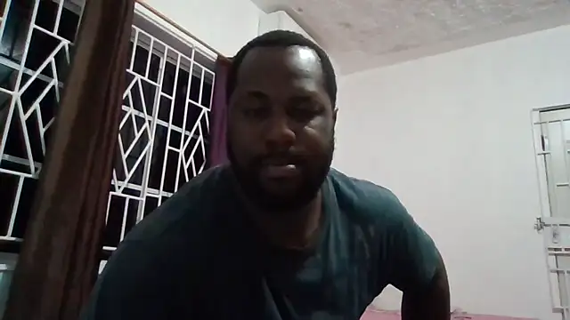 Snapshot of Bighood_T chatting on October 2025 01:41:02 AM Bighood T online show from October 2025 01:41:02 AM