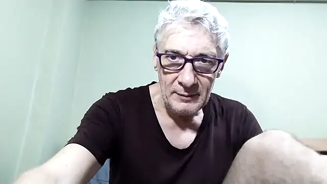 BIGUNCUTHARDCOCK online show from November 2025 12:31:02 AM