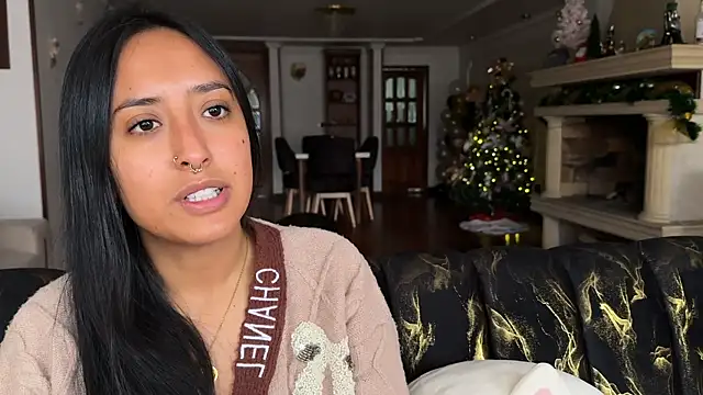 Snapshot of 2SummerLove1 chatting on December 2025 07:53:02 PM 2SummerLove1 online show from December 2025 07:53:02 PM