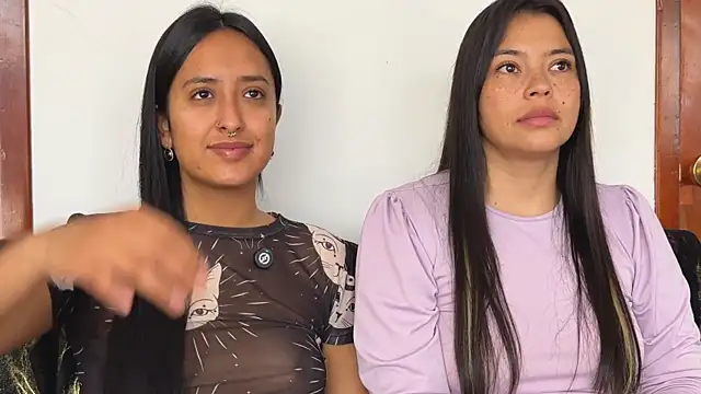 Snapshot of 2SummerLove1 chatting on January 2026 02:32:02 PM 2SummerLove1 online show from January 2026 02:32:02 PM