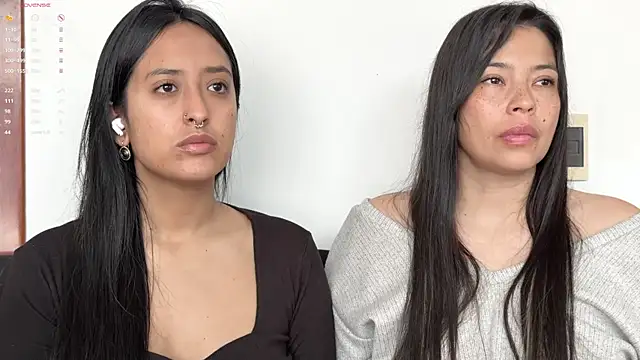 Snapshot of 2SummerLove1 chatting on February 2026 03:05:02 PM 2SummerLove1 online show from February 2026 03:05:02 PM