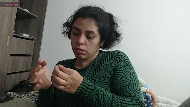 Snapshot of Anne_purple chatting on February 2025 03:58:01 PM Anne purple online show from February 2025 03:58:01 PM