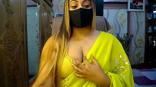 Snapshot of SohanaSabaSexy chatting on October 2025 05:12:02 PM SohanaSabaSexy online show from October 2025 05:12:02 PM