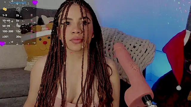 Snapshot of Queen_Deepthroat chatting on December 2024 11:05:01 PM Queen Deepthroat online show from December 2024 11:05:01 PM