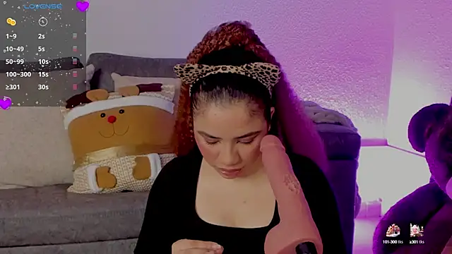 Snapshot of Queen_Deepthroat chatting on January 2025 11:38:01 PM Queen Deepthroat online show from January 2025 11:38:01 PM