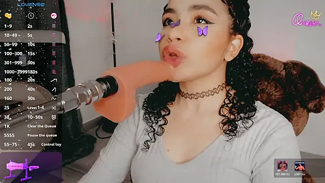 Snapshot of Queen_Deepthroat chatting on January 2026 11:42:01 PM Queen Deepthroat online show from January 2026 11:42:01 PM