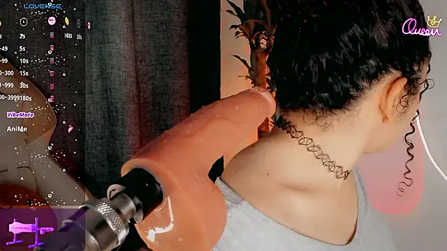 Snapshot of Queen_Deepthroat chatting on March 2026 11:04:02 PM Queen Deepthroat online show from March 2026 11:04:02 PM