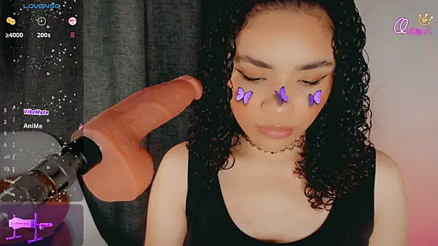 Snapshot of Queen_Deepthroat chatting on April 2026 12:32:01 AM Queen Deepthroat online show from April 2026 12:32:01 AM