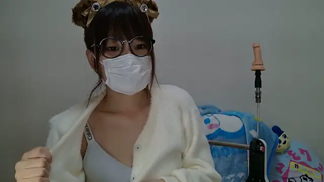 hi---chan- online show from February 2025 07:10:01 PM