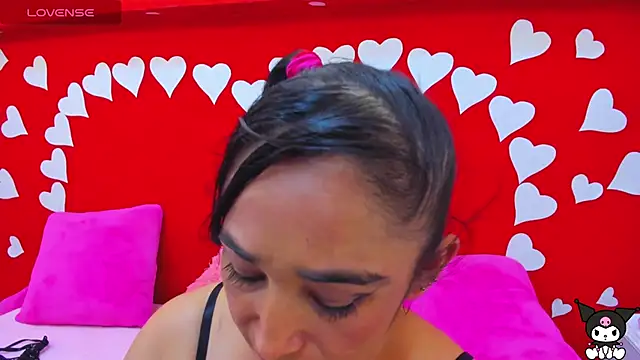 Snapshot of charlotte-11 chatting on March 2025 06:32:01 PM charlotte-11 online show from March 2025 06:32:01 PM