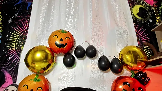 daarklover online show from October 2025 10:16:02 AM