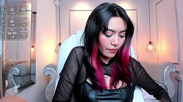 AzuraKindong online show from January 2025 10:32:02 PM