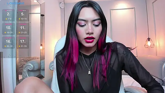 AzuraKindong online show from February 2025 10:59:01 PM