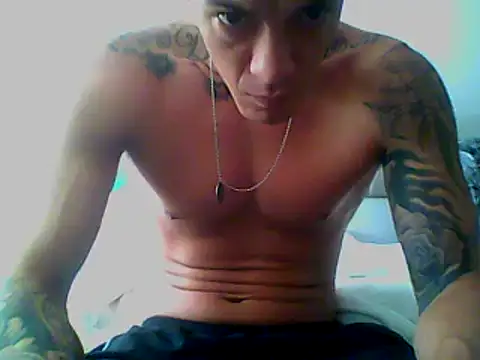 Snapshot of Skater29xx2 chatting on December 2024 05:32:01 PM Skater29xx2 online show from December 2024 05:32:01 PM