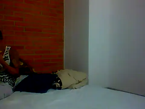 Snapshot of Skater29xx2 chatting on January 2025 12:57:02 AM Skater29xx2 online show from January 2025 12:57:02 AM