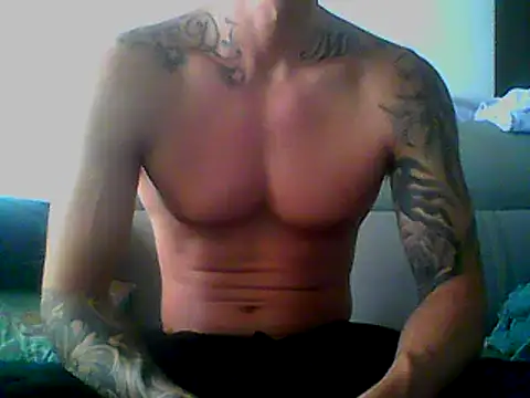 Snapshot of Skater29xx2 chatting on February 2025 03:05:01 PM Skater29xx2 online show from February 2025 03:05:01 PM